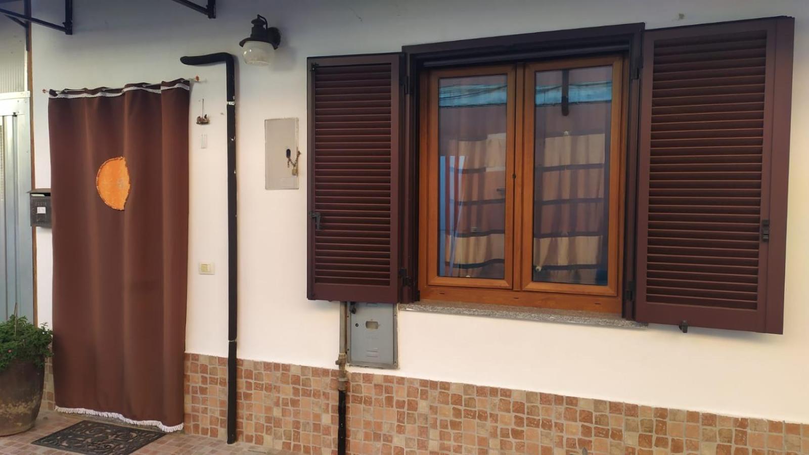 Shanti Ca' Casa Indipendente Con Giardino Lacchiarella Bagian luar foto
